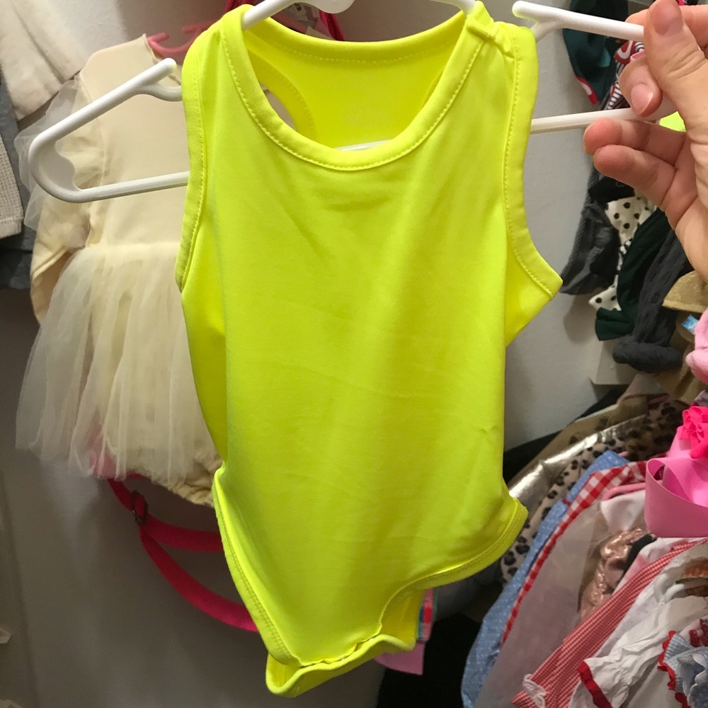 Posh Peanut Neon